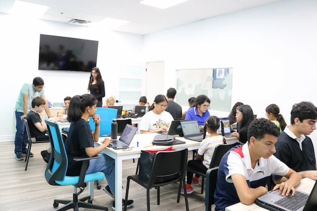 STEM Education for Kids in Vaughan